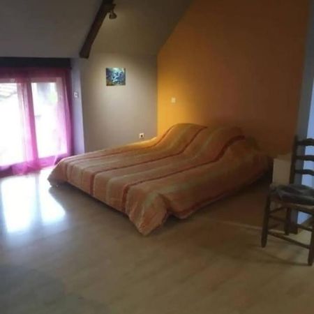Chambre Chez L'Habitant Rueyres المظهر الخارجي الصورة